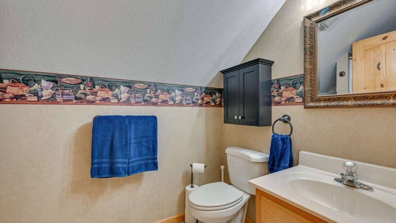 Photo of Bathroom in Byrdstown