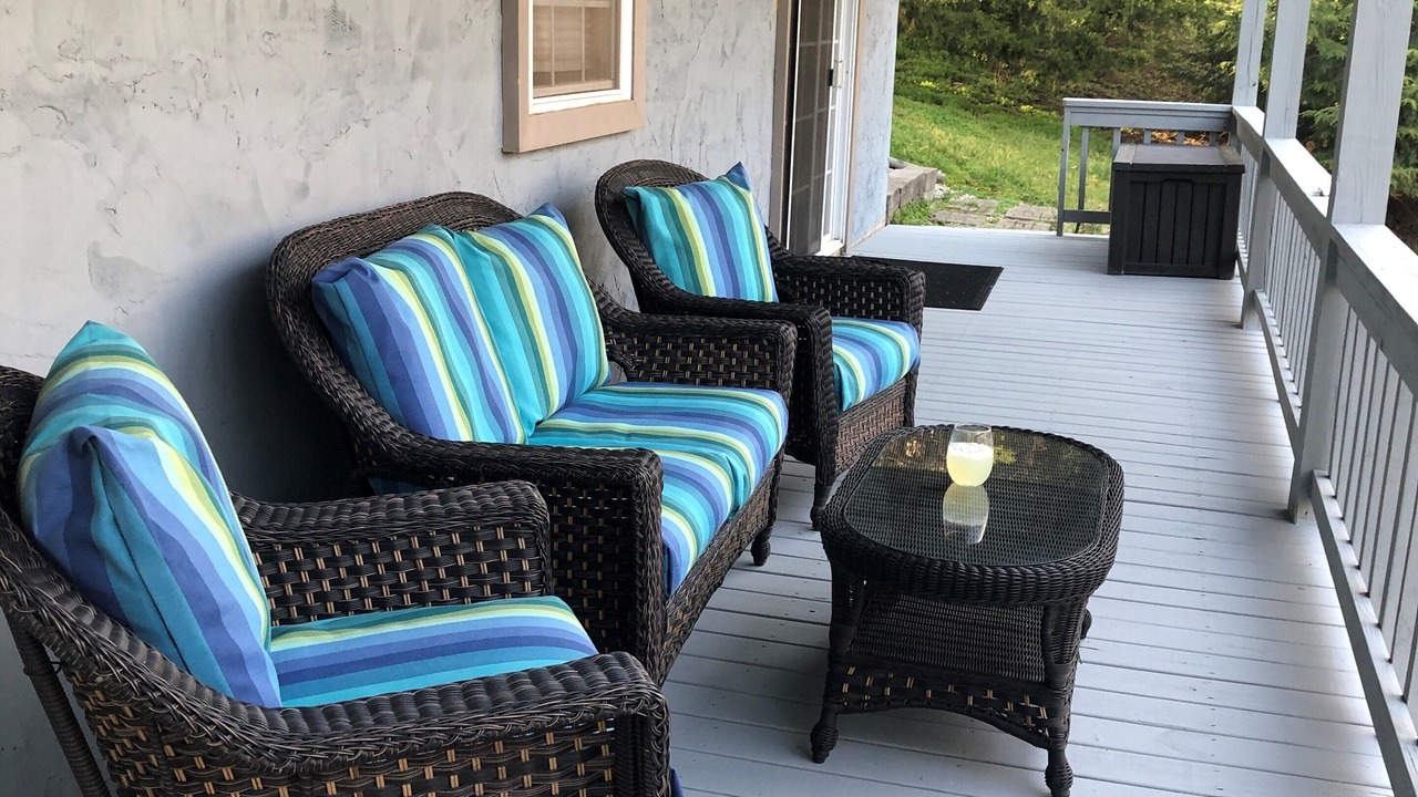 Photo of Patio Balcony in Byrdstown