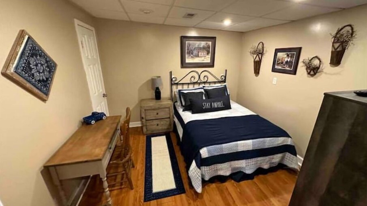 Photo of Bedroom in Ashland