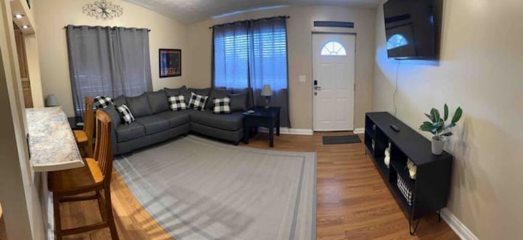Photo of Livingroom in Ashland