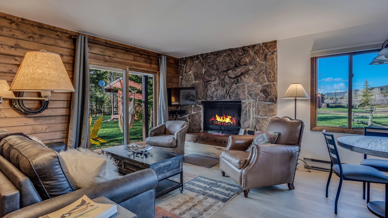 Photo of Livingroom in Clark