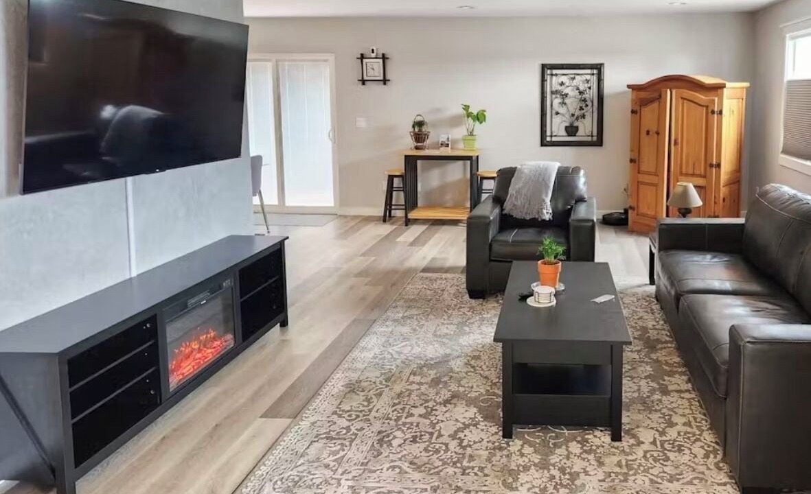 Photo of Livingroom in Eureka