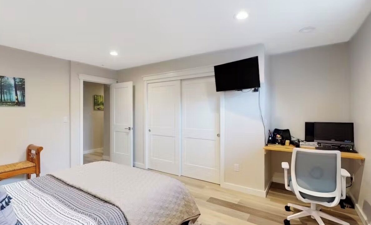 Photo of Bedroom in Eureka