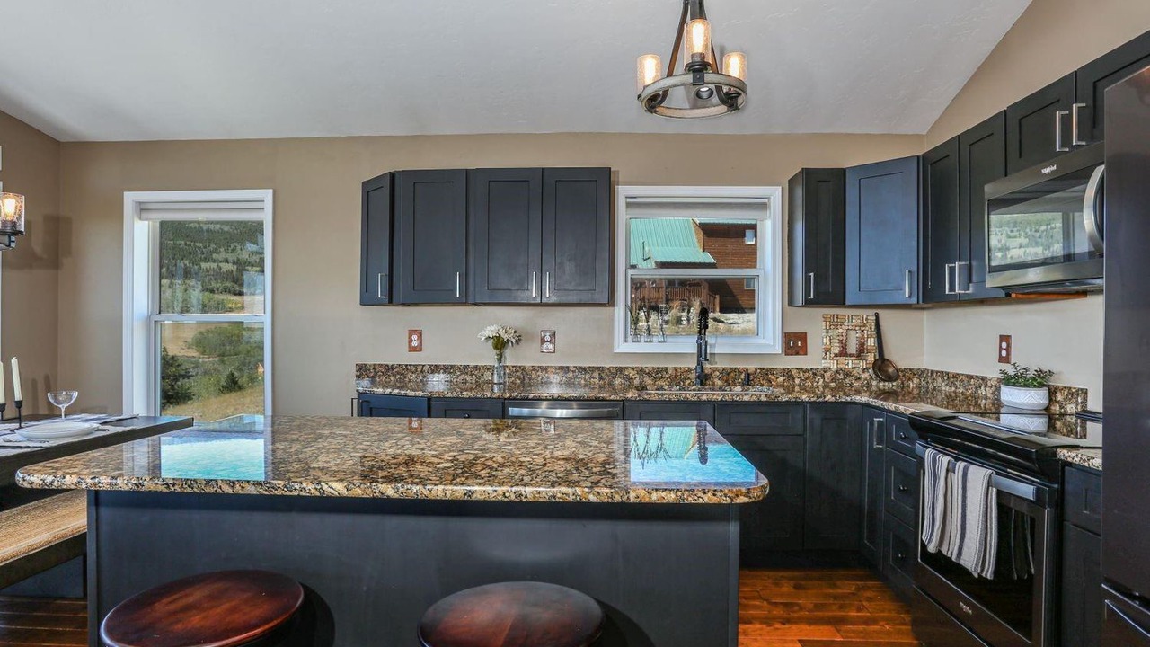 Photo of Kitchen in Warm Springs