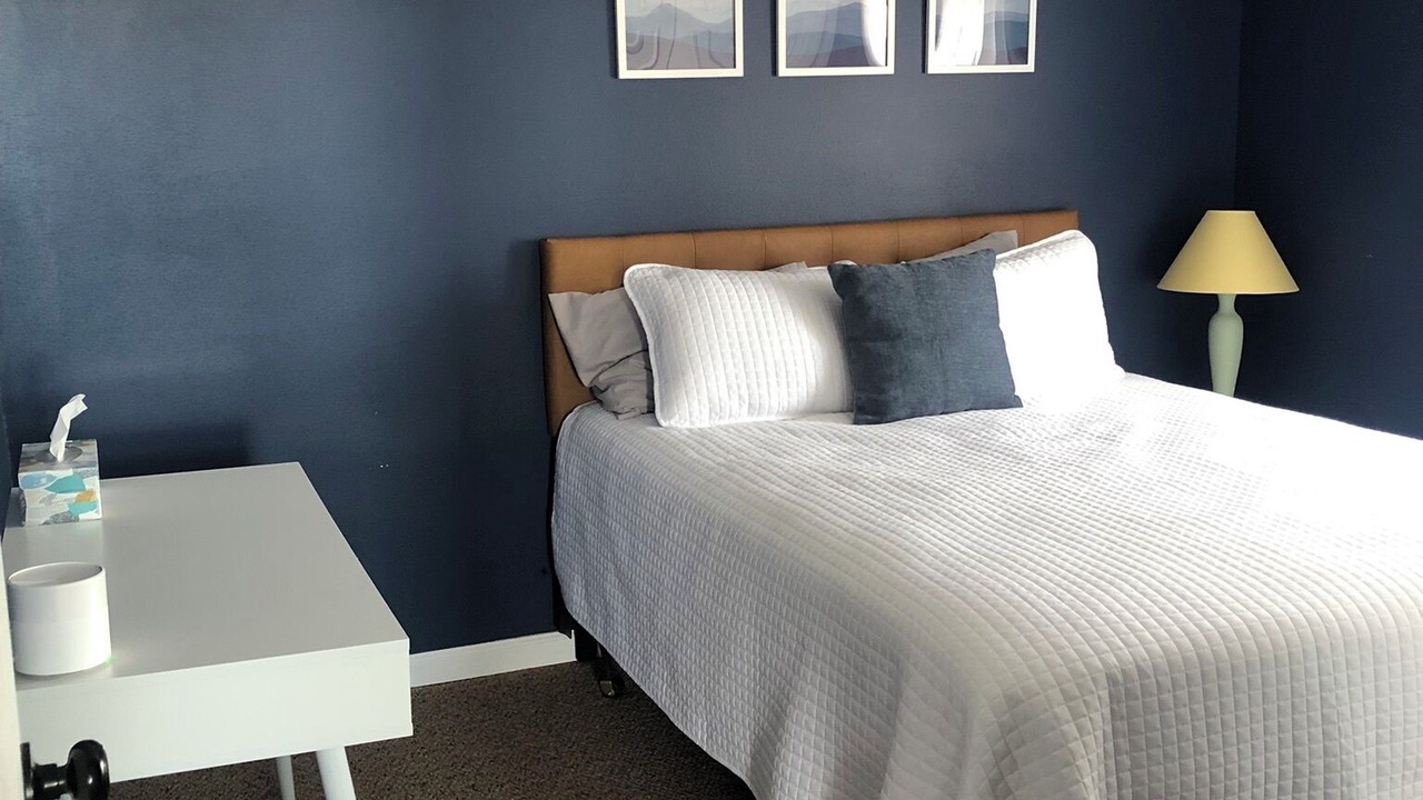 Photo of Bedroom in Warm Springs