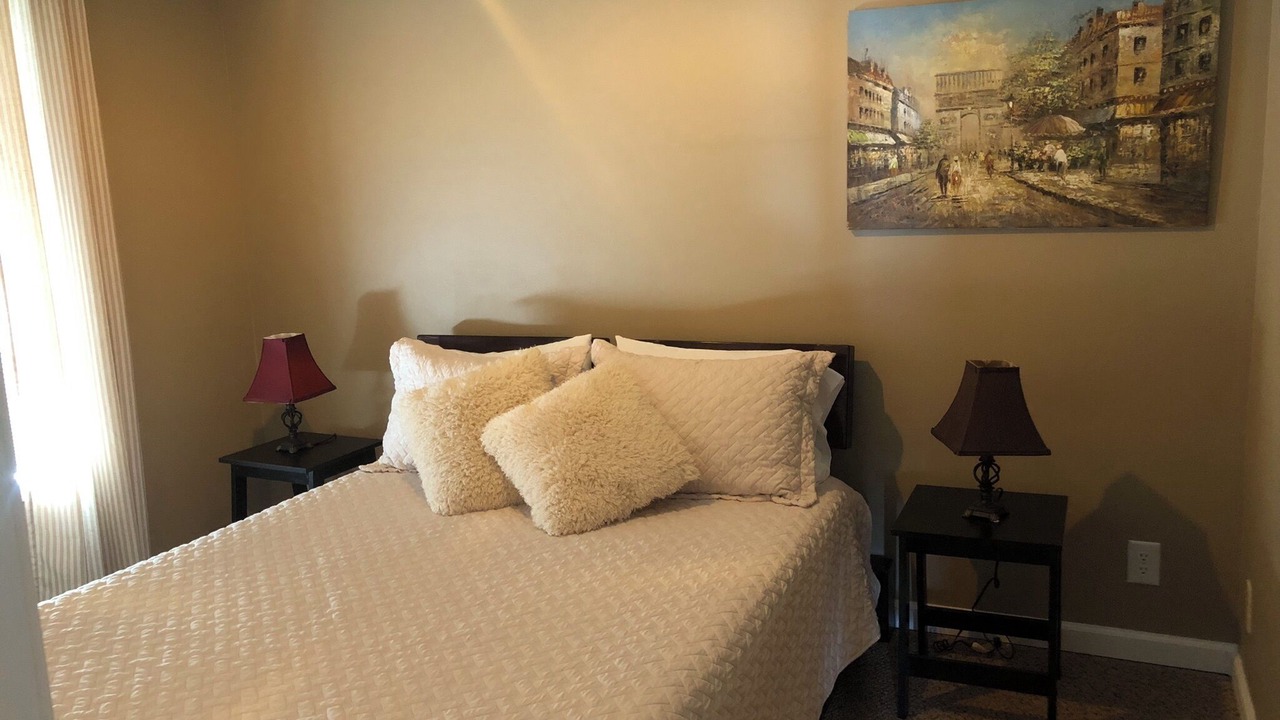 Photo of Bedroom in Warm Springs