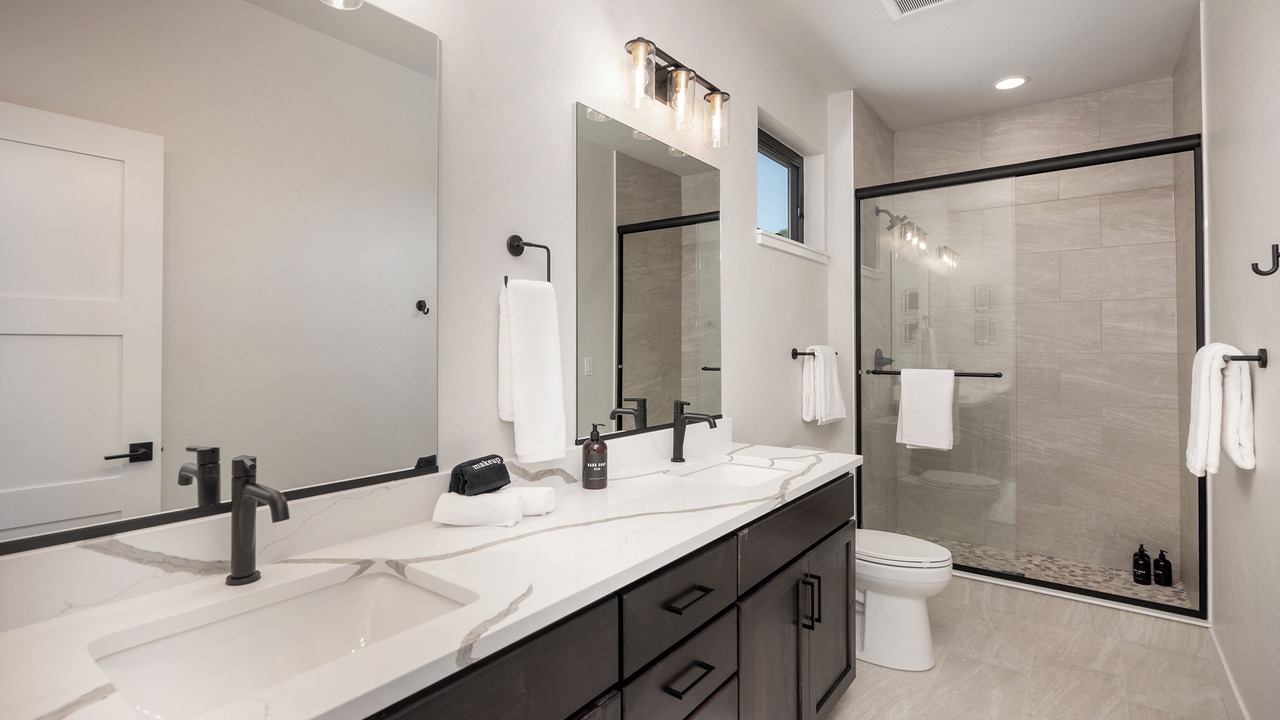 Photo of Bathroom in Silvercreek