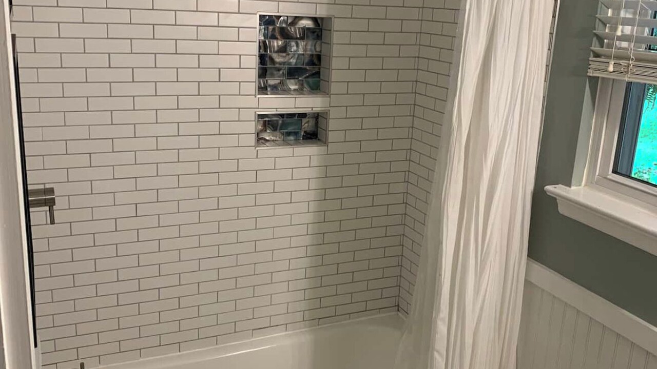 Photo of Bathroom in Lupton City