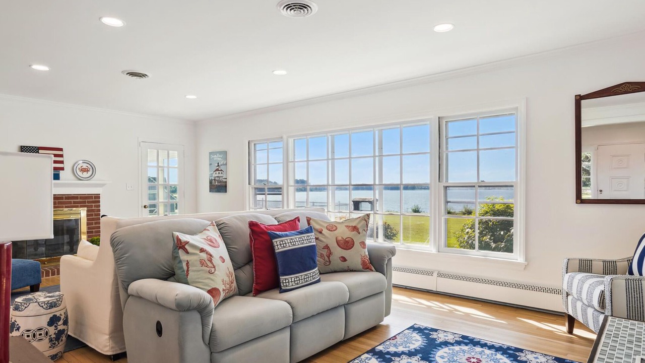 Photo of Livingroom in Easton