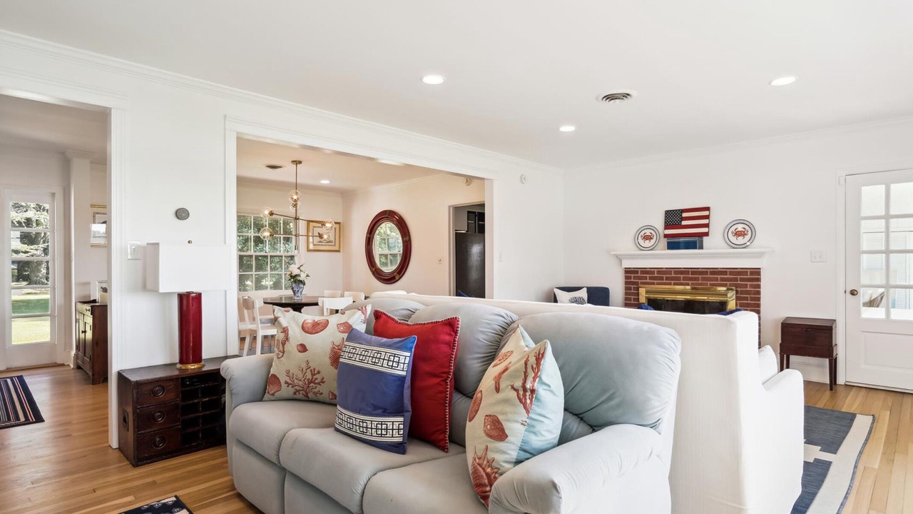 Photo of Livingroom in Easton