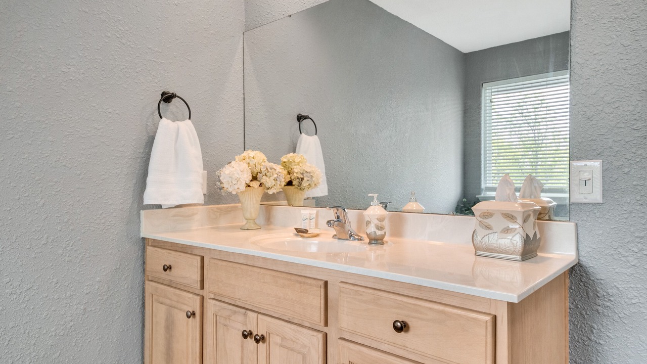 Photo of Bathroom in Lupton City