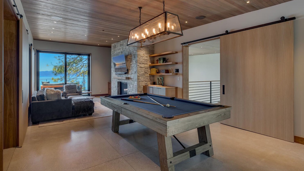 Photo of Livingroom in Carnelian Bay