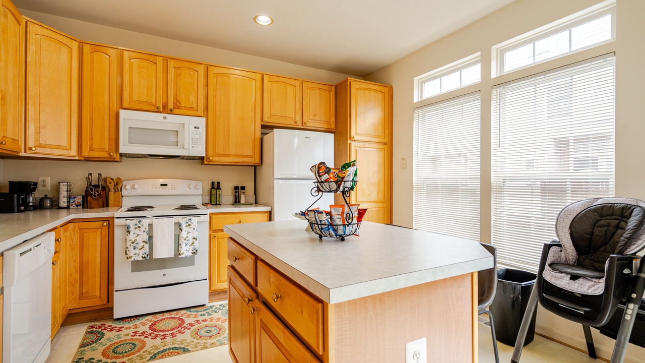 Photo of Kitchen in Baileys Crossroads