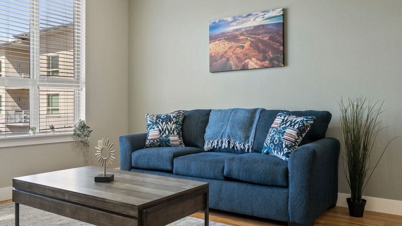 Photo of Livingroom in Lone Tree
