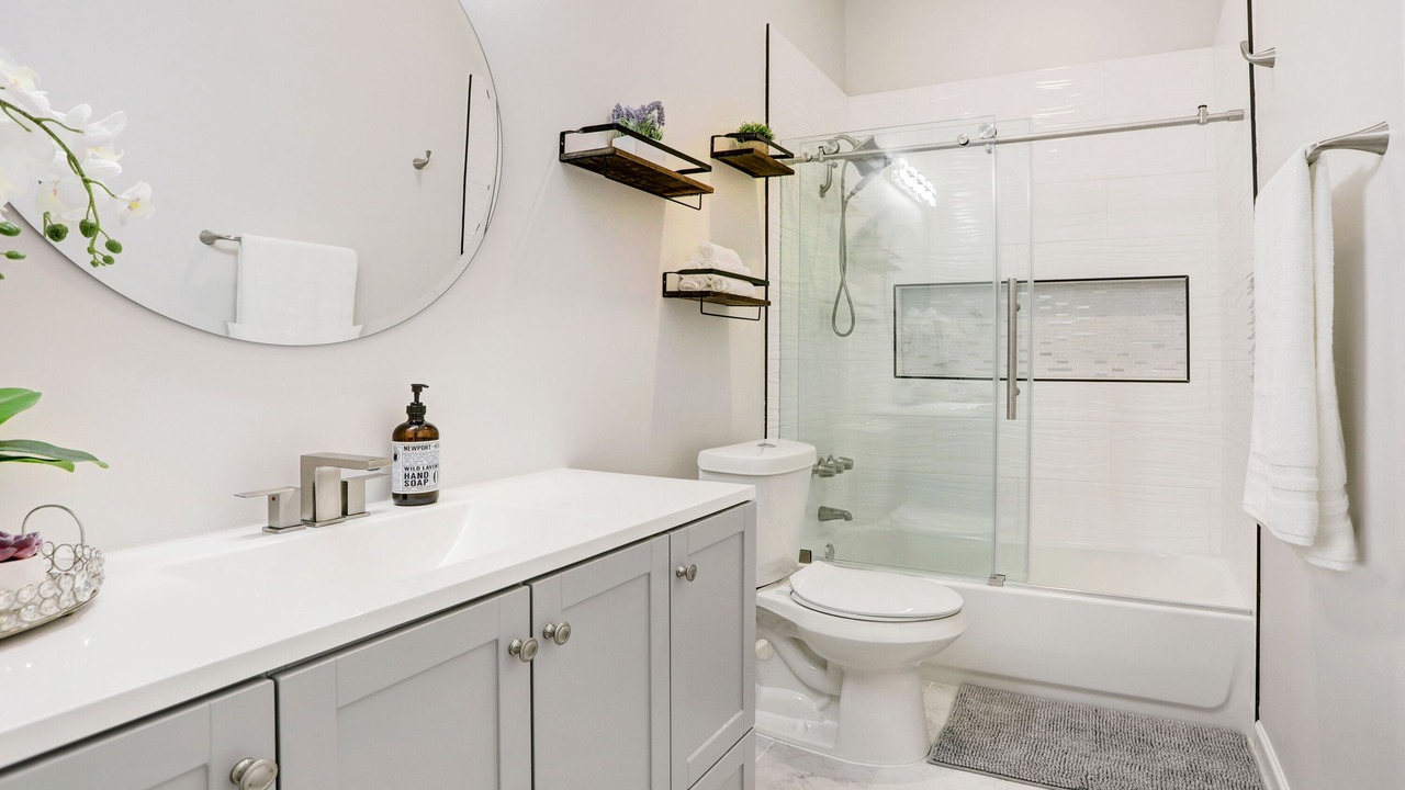 Photo of Bathroom in Wells Branch