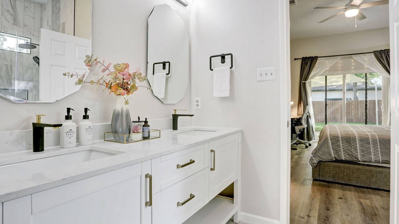 Photo of Bathroom in Wells Branch