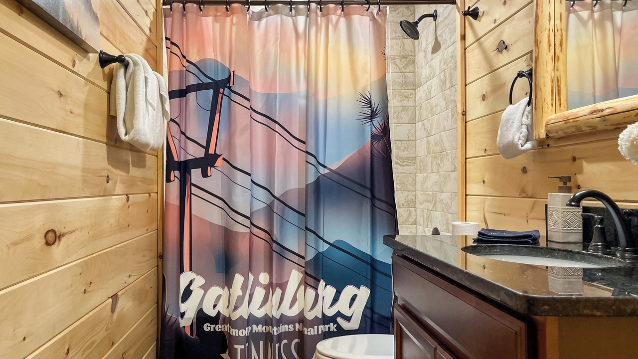 Photo of Bathroom in White Oak Lodge