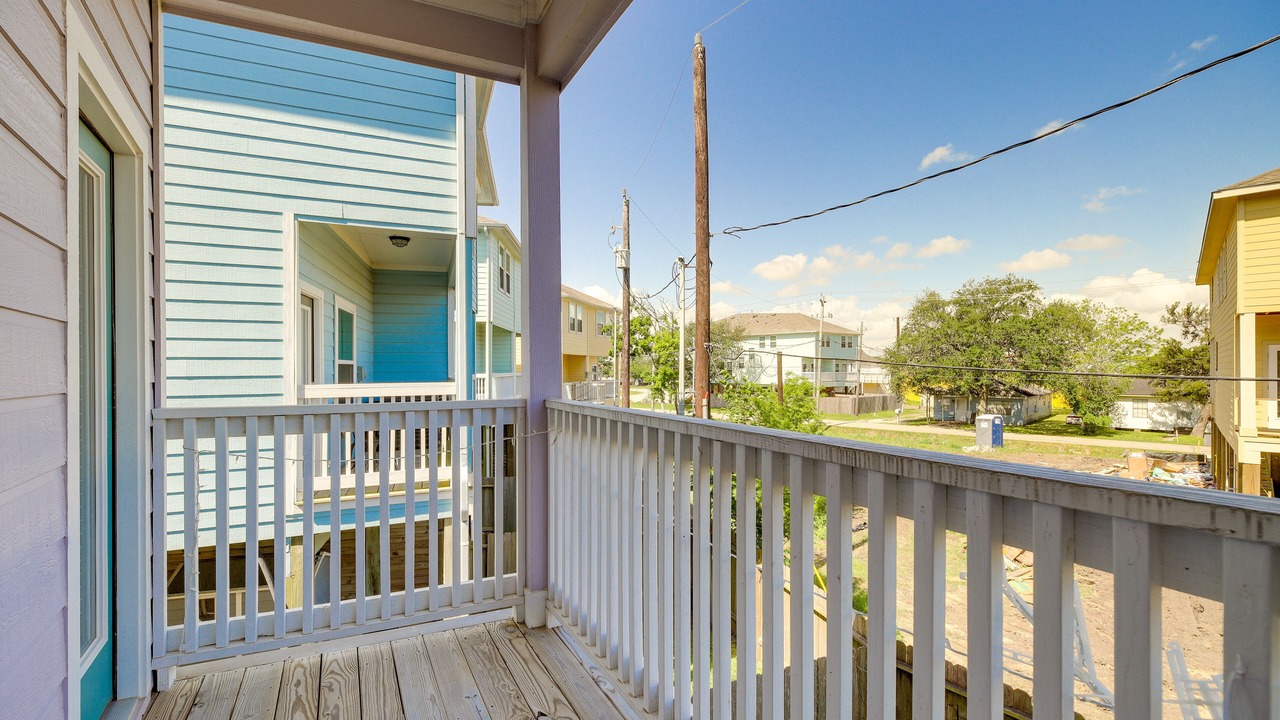 Photo of Patio Balcony in La Porte