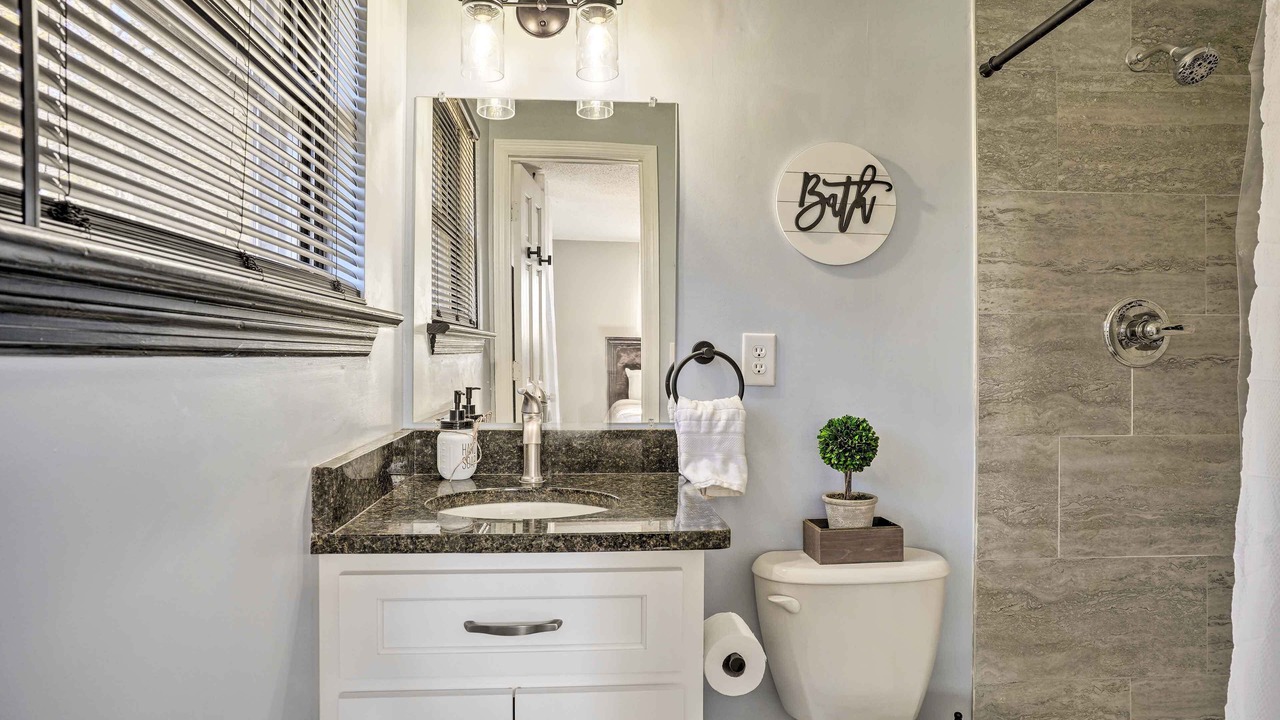 Photo of Bathroom in Flintstone