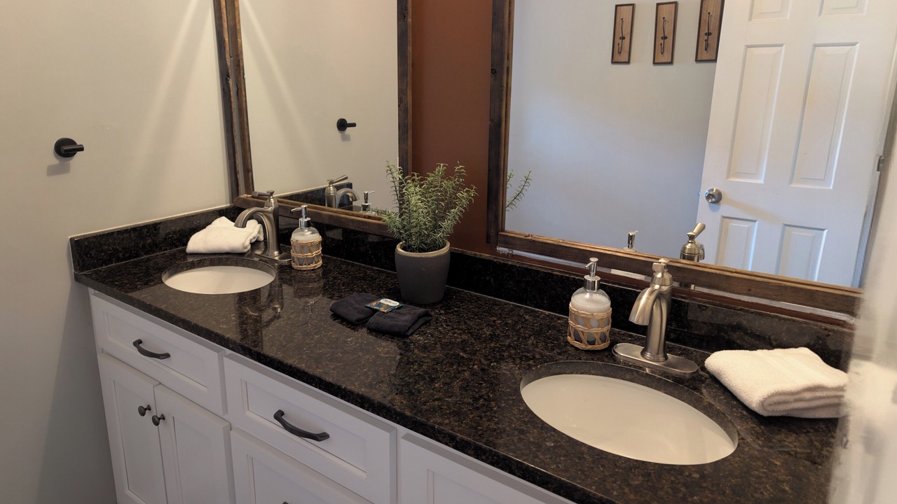 Photo of Bathroom in Flintstone