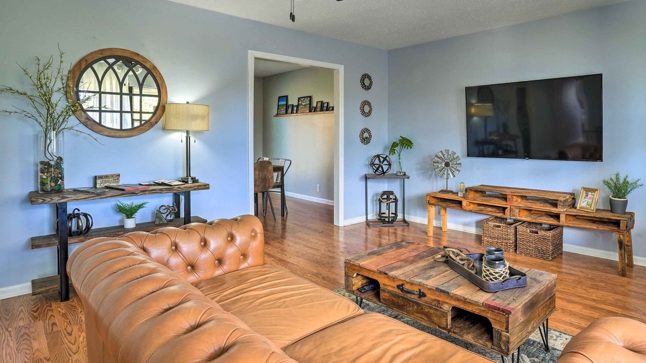 Photo of Livingroom in Flintstone