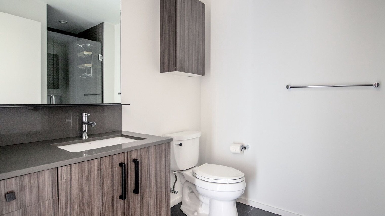 Photo of Bathroom in Shawmut