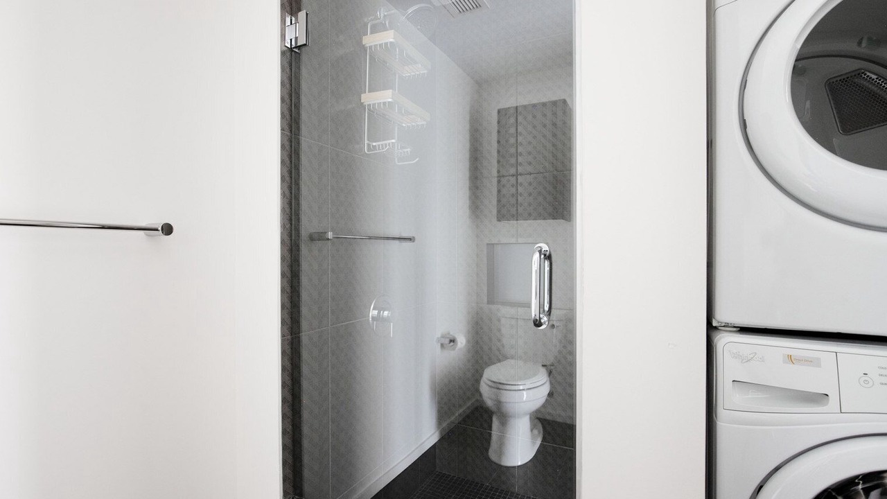 Photo of Bathroom in Shawmut