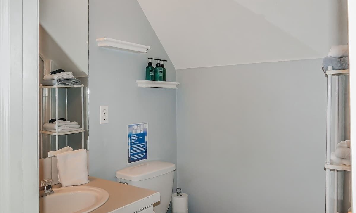 Photo of Bathroom in University Hills