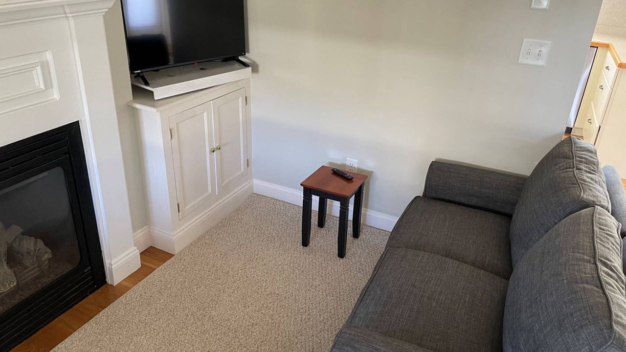 Photo of Livingroom in Minot