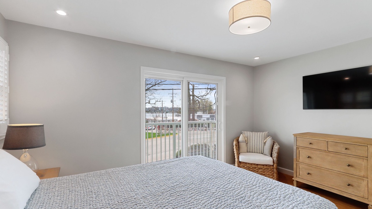 Photo of Patio Balcony in Williams Bay