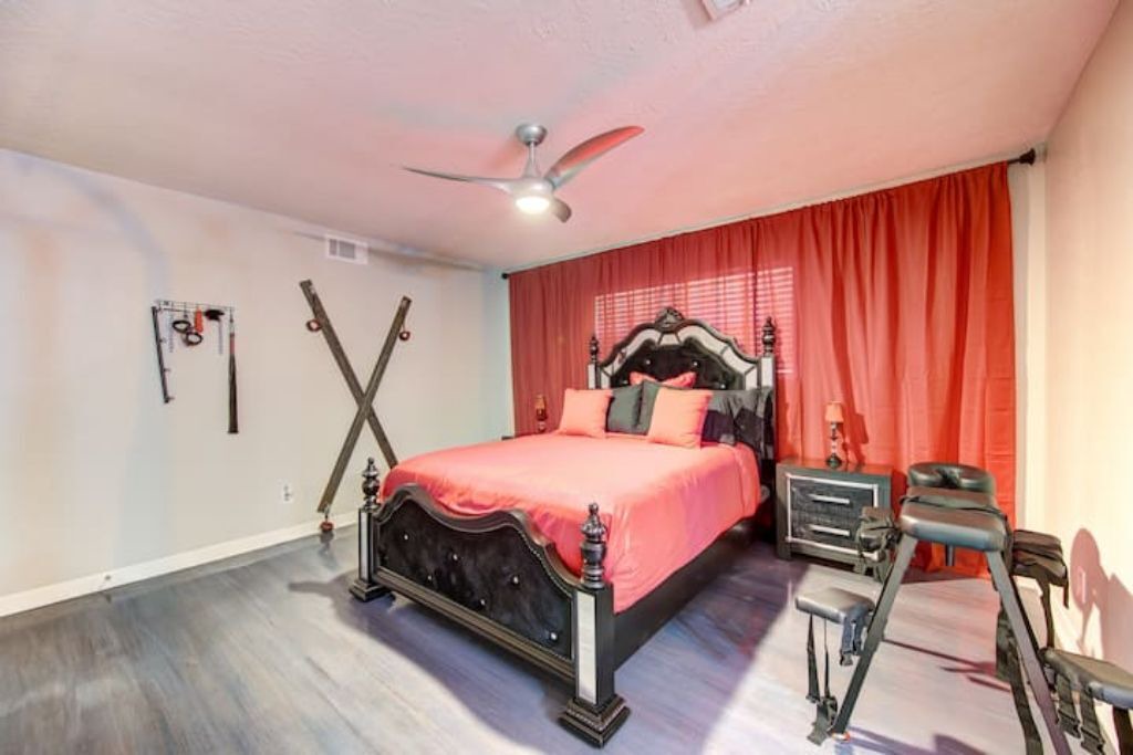 Photo of Bedroom in Pasadena