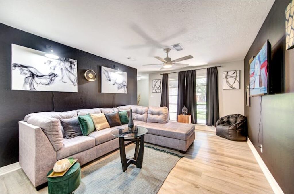 Photo of Livingroom in Pasadena