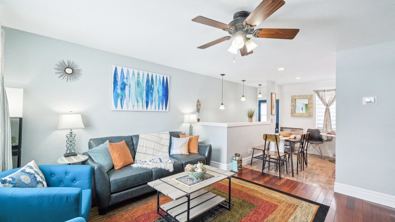 Photo of Livingroom in Lamar Heights Area