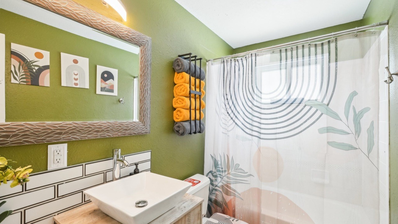 Photo of Bathroom in Lamar Heights Area