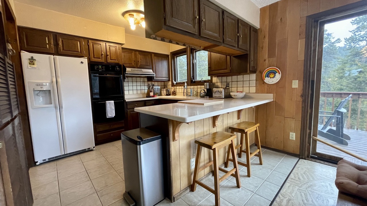Photo of Kitchen in Coal Creek Canyon