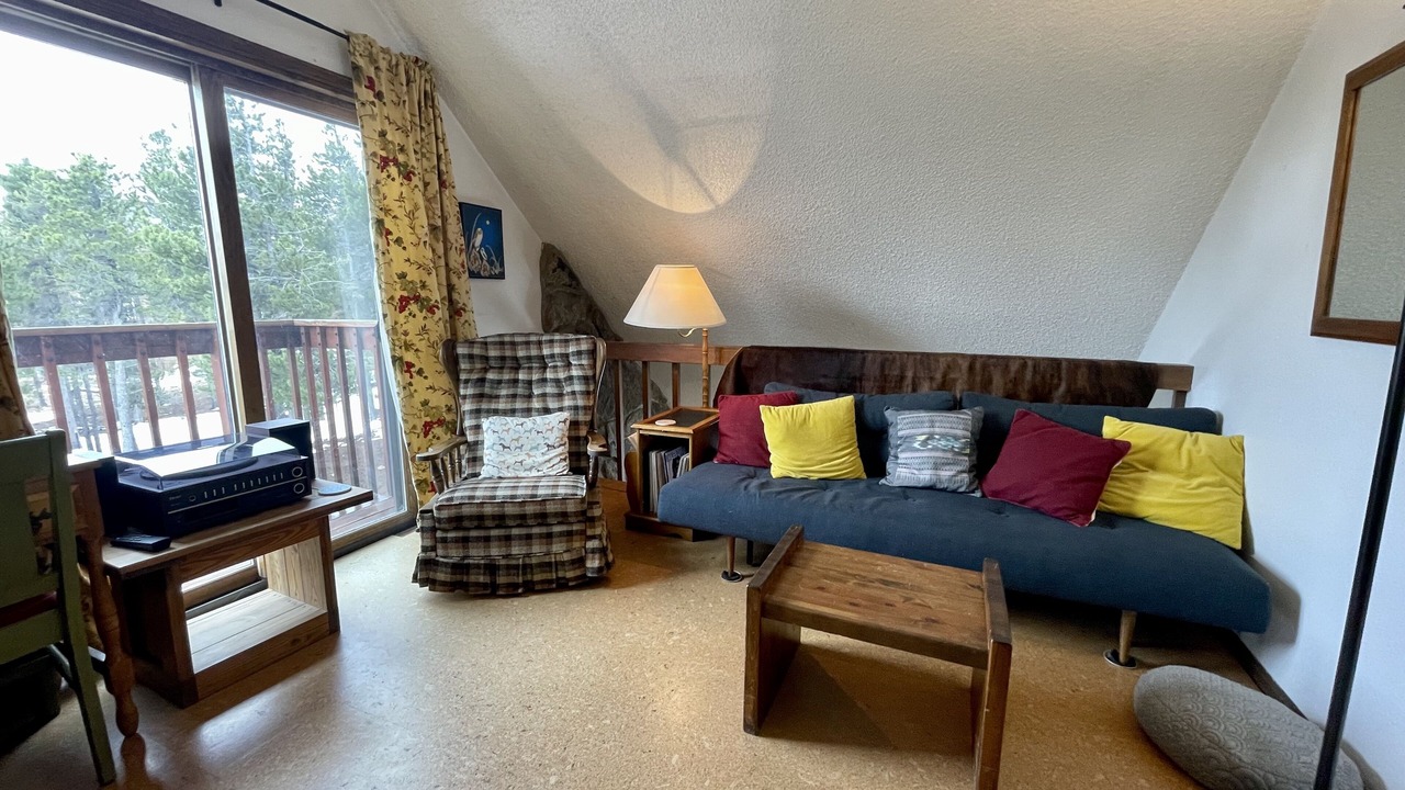 Photo of Livingroom in Coal Creek Canyon