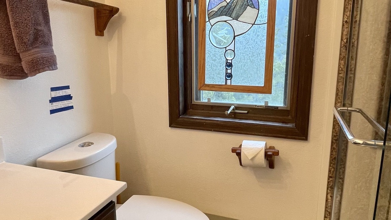 Photo of Bathroom in Coal Creek Canyon