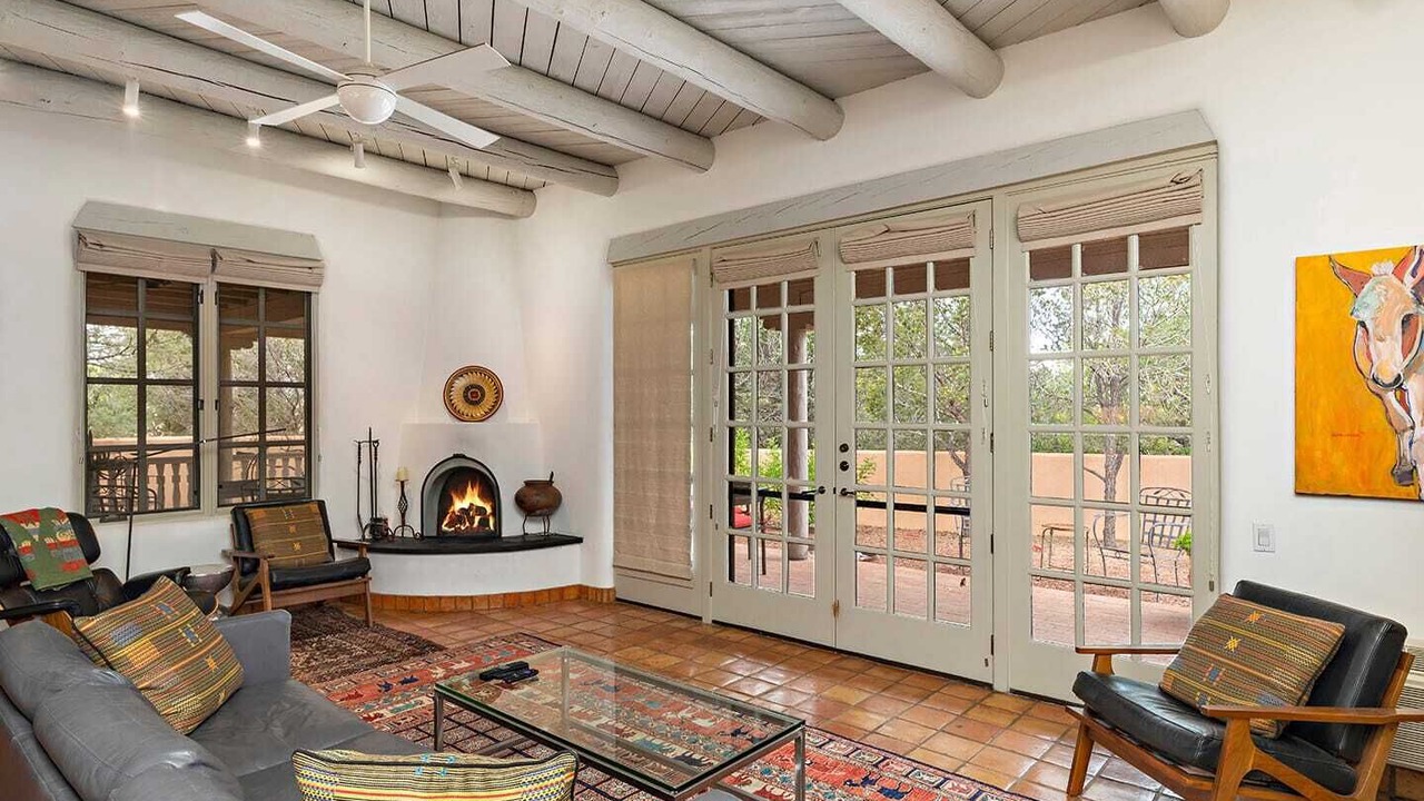 Photo of Livingroom in Quail Run