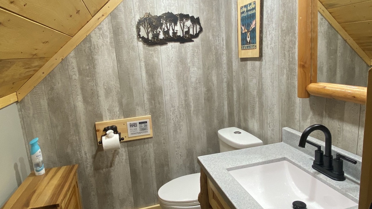 Photo of Bathroom in Ewen