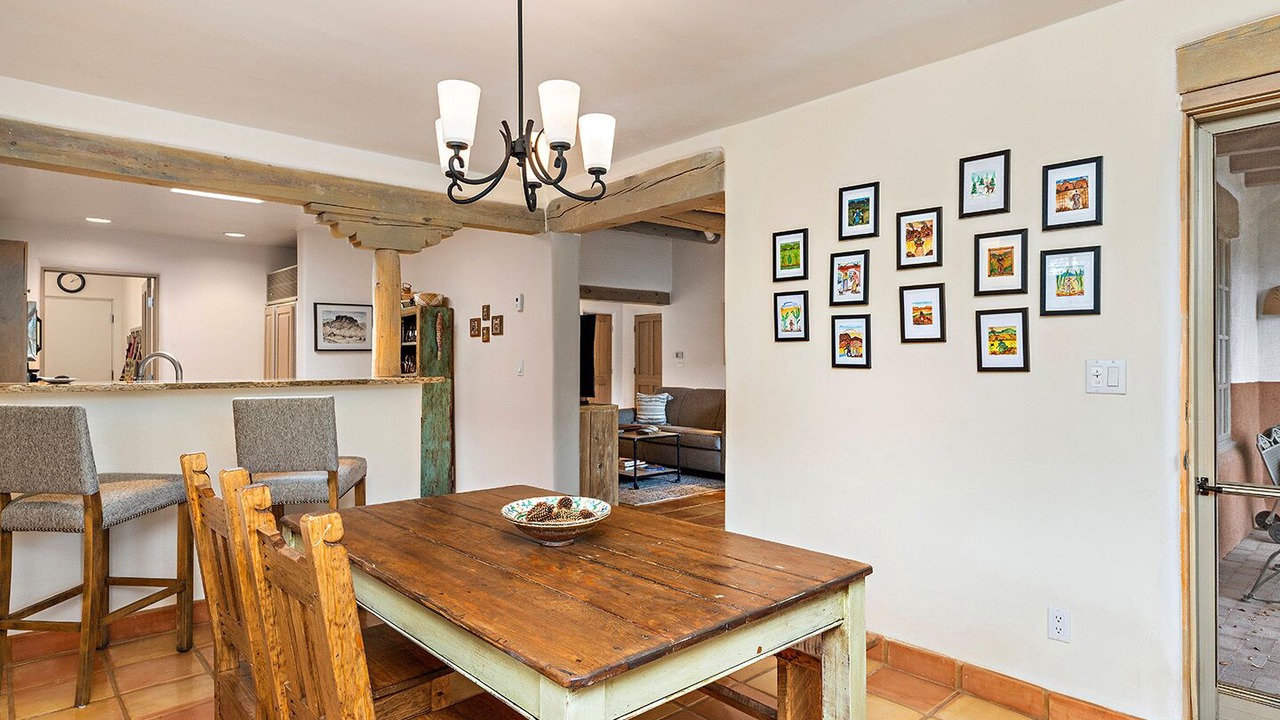 Photo of Livingroom in Quail Run