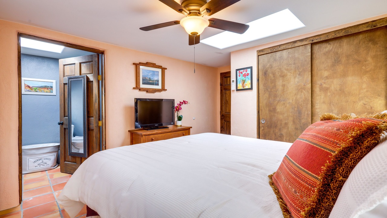 Photo of Bedroom in Nambe Pueblo