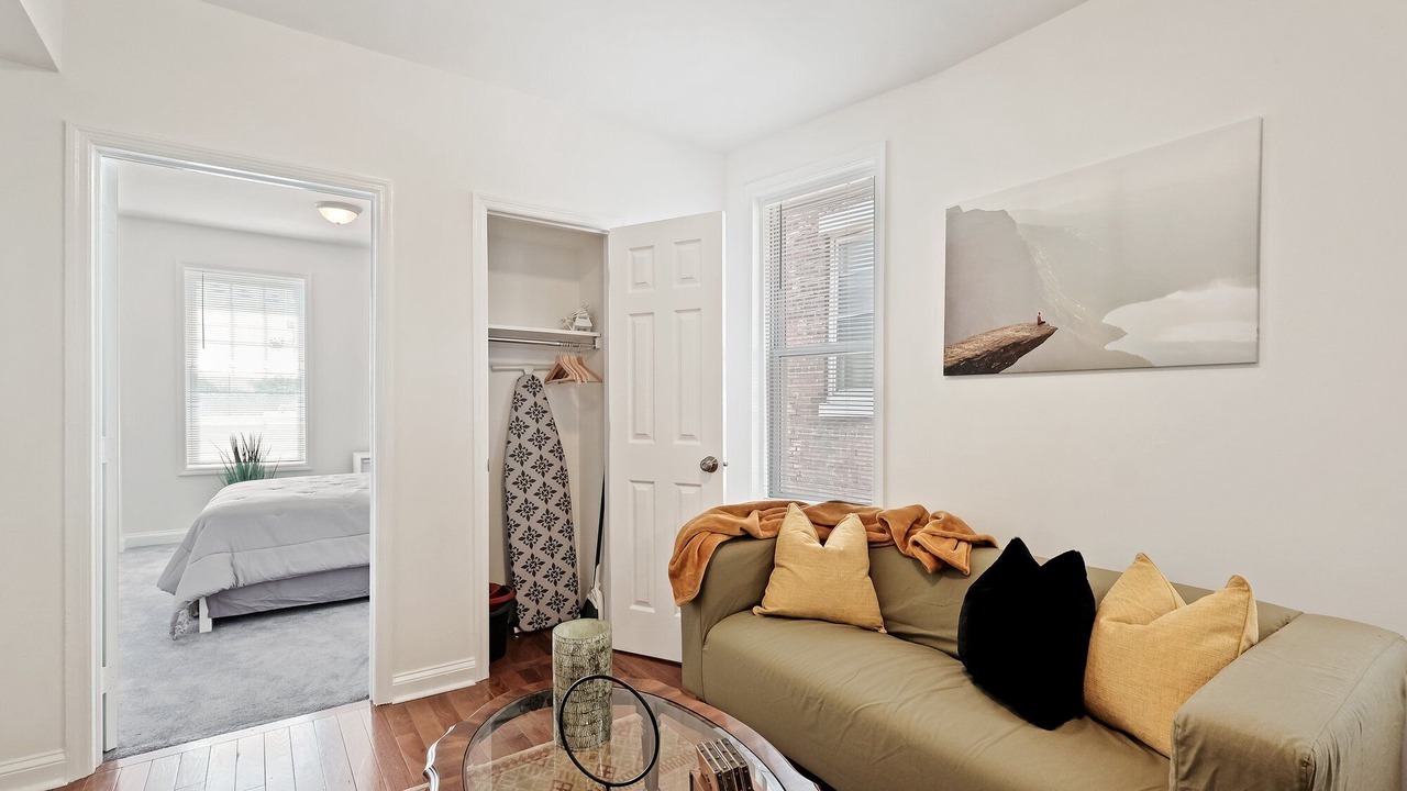 Photo of Livingroom in Germantown