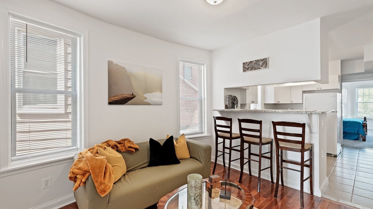 Photo of Livingroom in Germantown