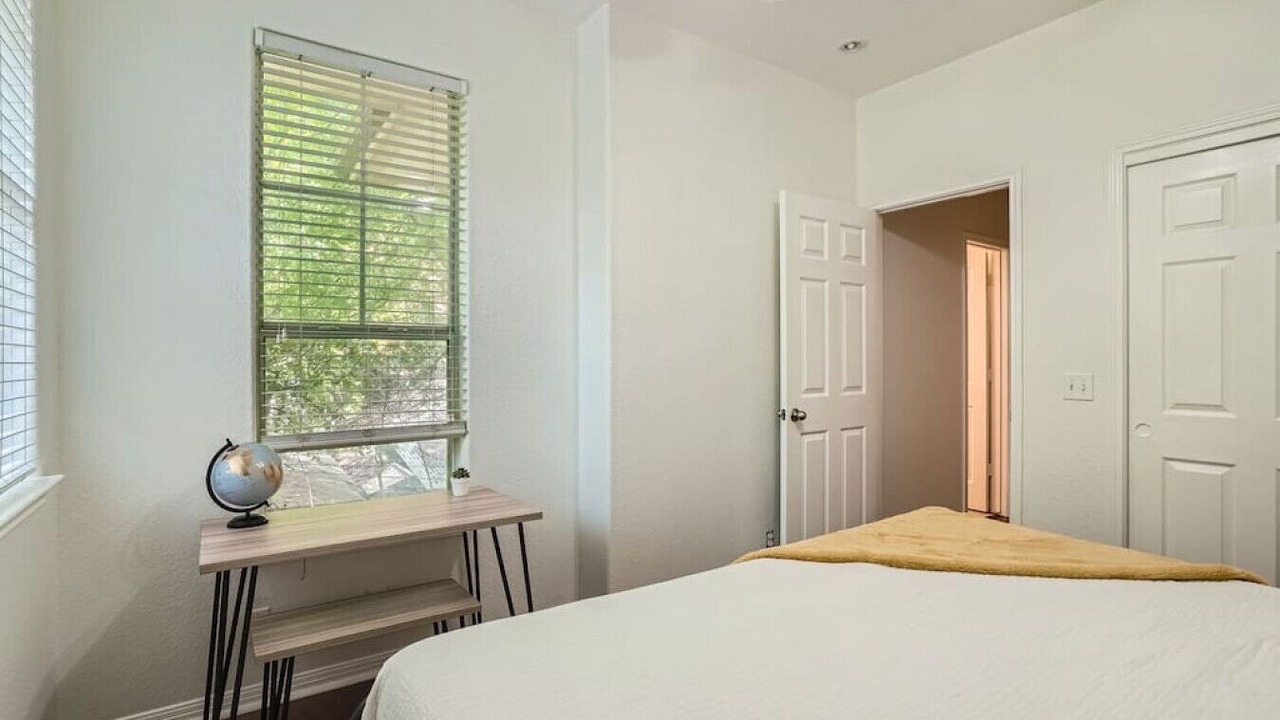 Photo of Bedroom in North Loop