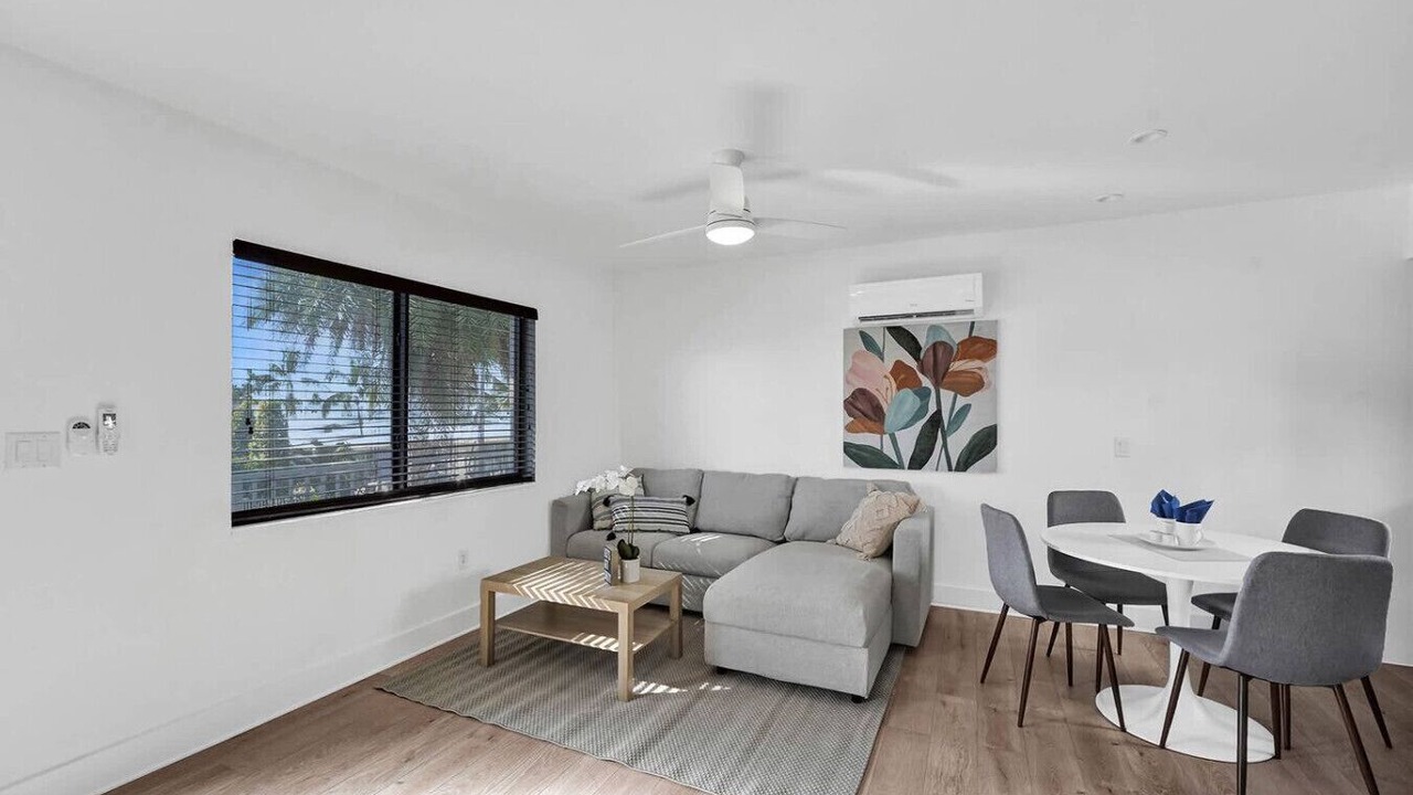 Photo of Livingroom in North Beach