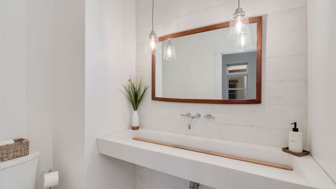 Photo of Bathroom in University Park