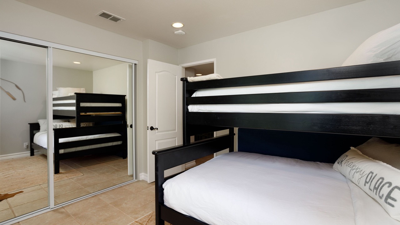 Photo of Bedroom in Lake Arrowhead