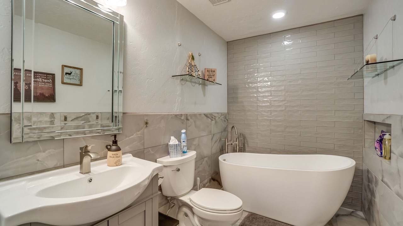 Photo of Bathroom in Crystal Lake