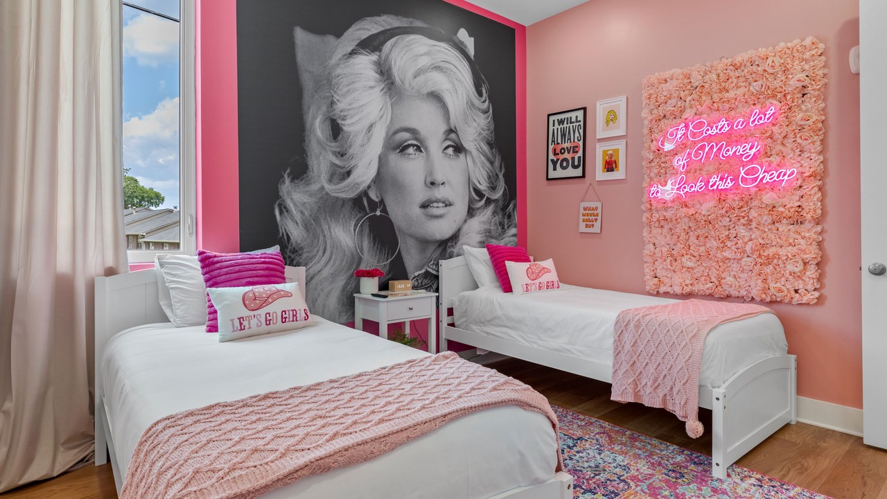 Photo of Bedroom in Inglewood