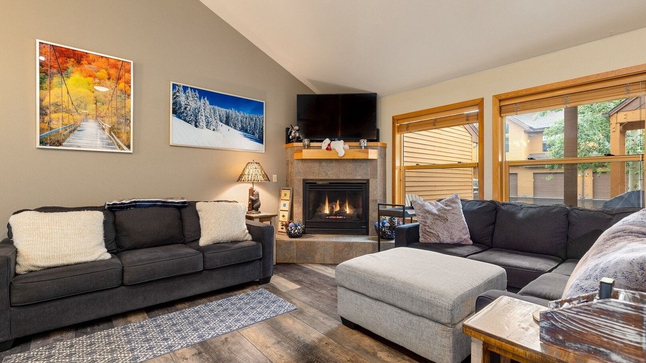 Photo of Livingroom in Mountain House
